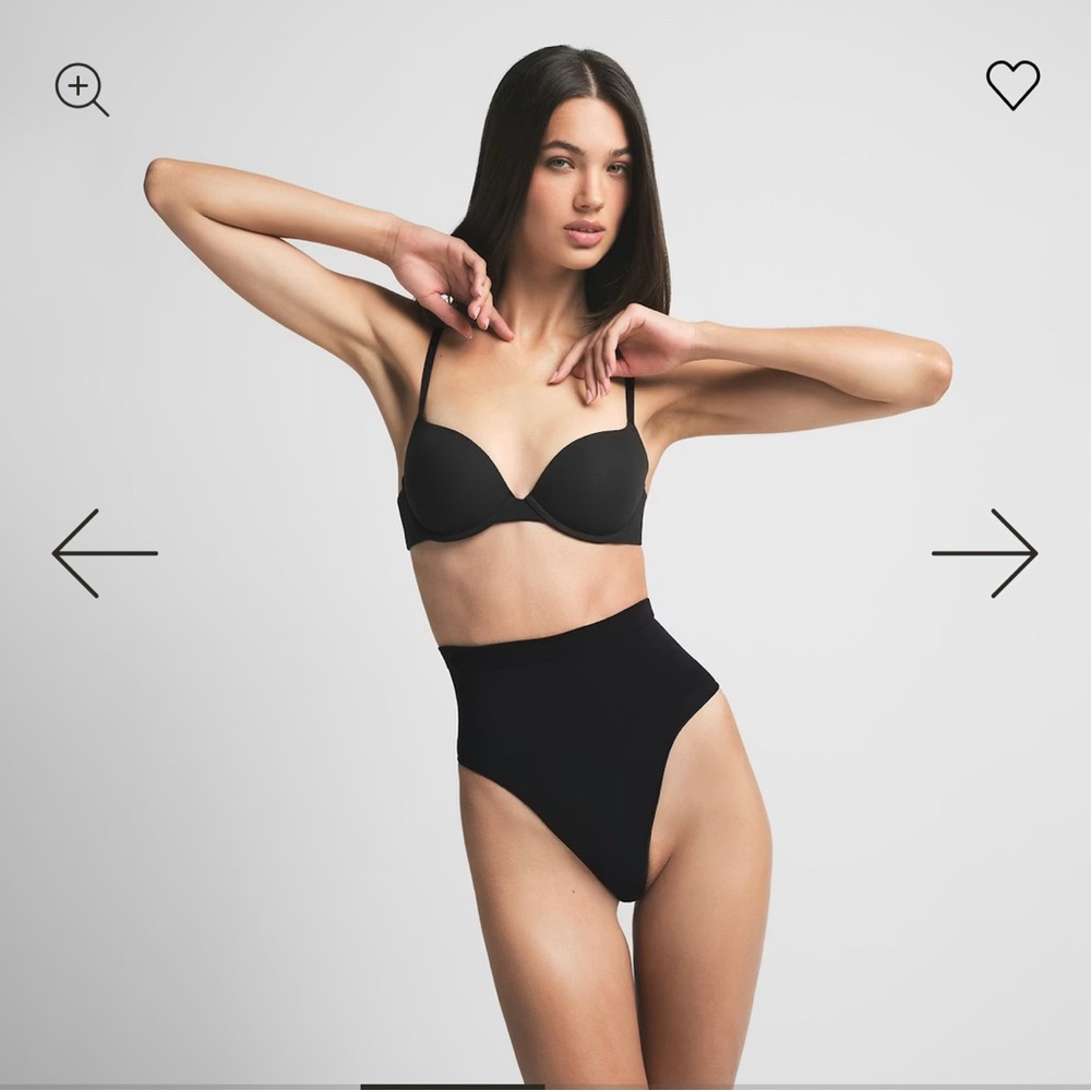 Skims seamless sculpt MID WAIST THONG Onyx xxs/xs